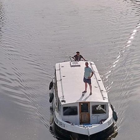 Zouw Hausboat Zakotven -Pouze Ubytovani Roudnice nad Labem Εξωτερικό φωτογραφία