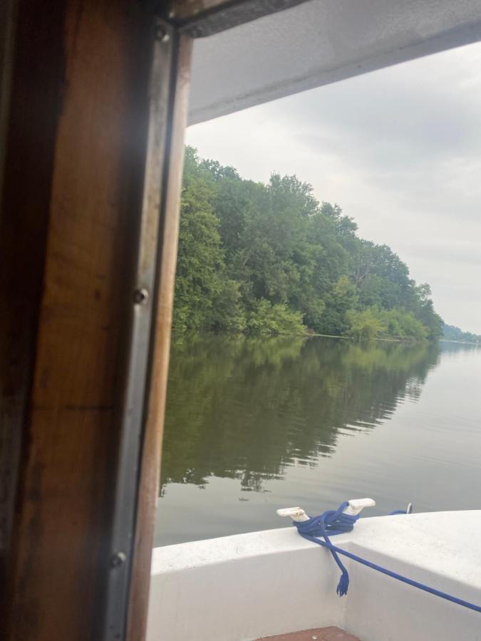 Zouw Hausboat Zakotven -Pouze Ubytovani Roudnice nad Labem Εξωτερικό φωτογραφία