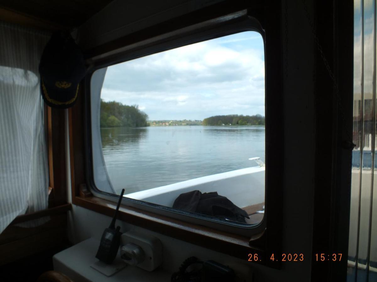 Zouw Hausboat Zakotven -Pouze Ubytovani Roudnice nad Labem Εξωτερικό φωτογραφία