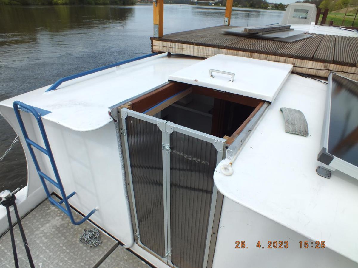Zouw Hausboat Zakotven -Pouze Ubytovani Roudnice nad Labem Εξωτερικό φωτογραφία