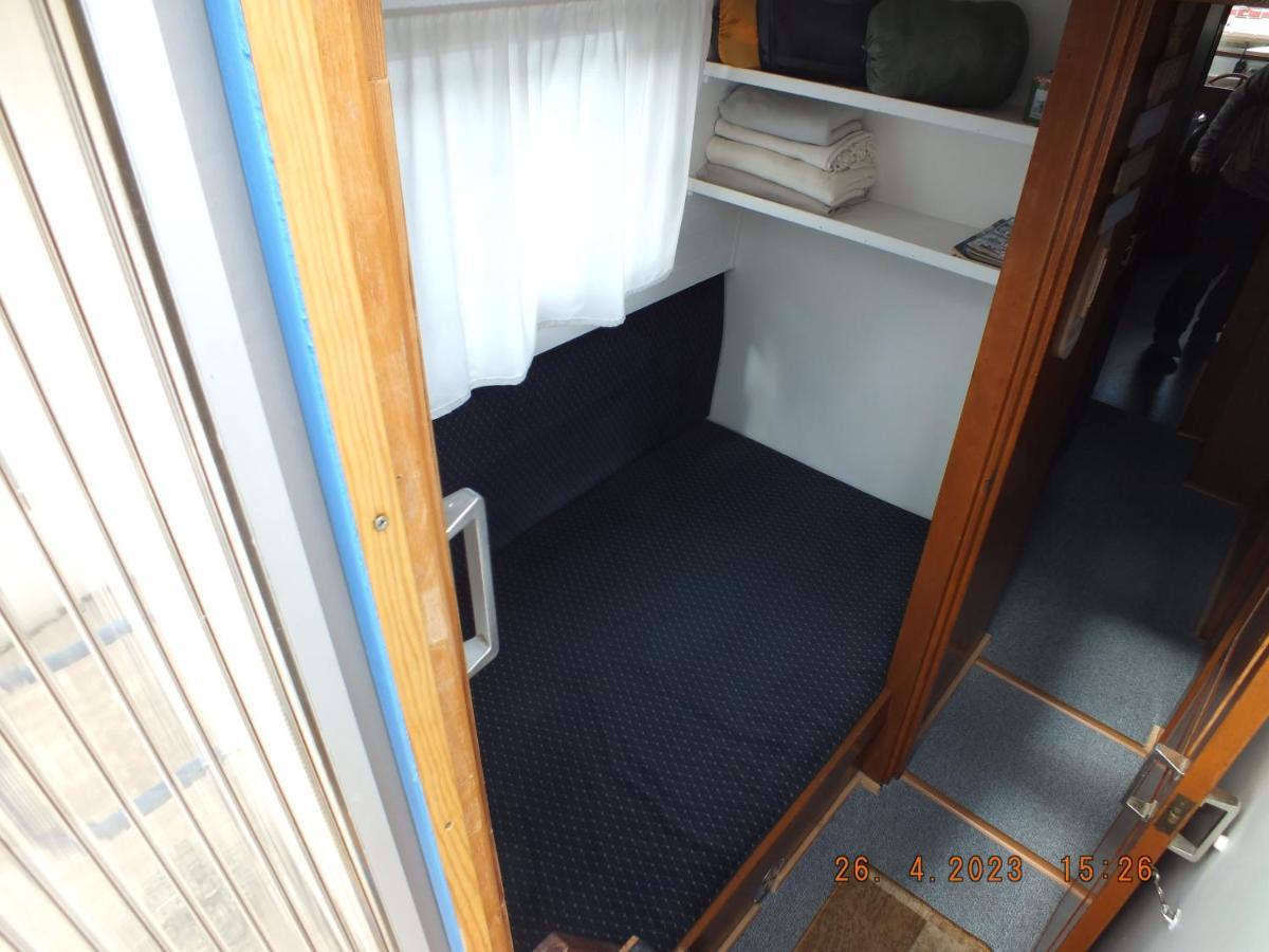 Zouw Hausboat Zakotven -Pouze Ubytovani Roudnice nad Labem Εξωτερικό φωτογραφία