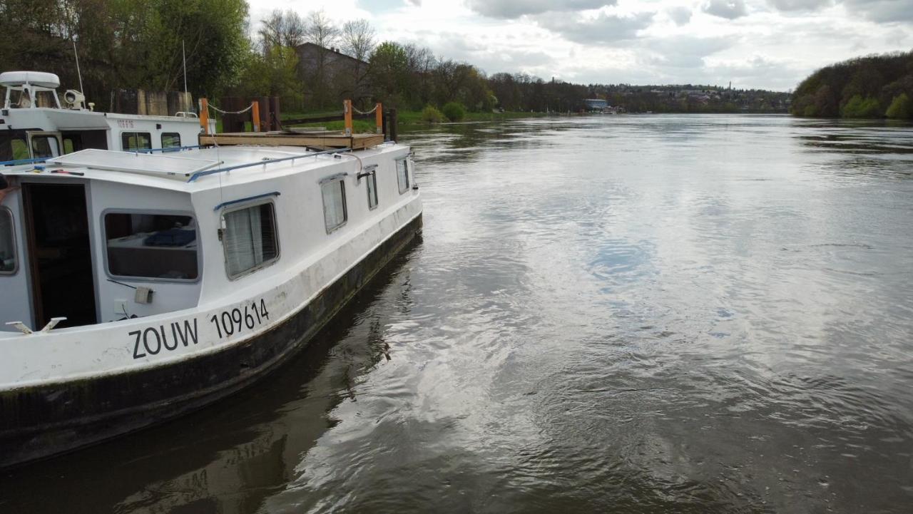 Zouw Hausboat Zakotven -Pouze Ubytovani Roudnice nad Labem Εξωτερικό φωτογραφία