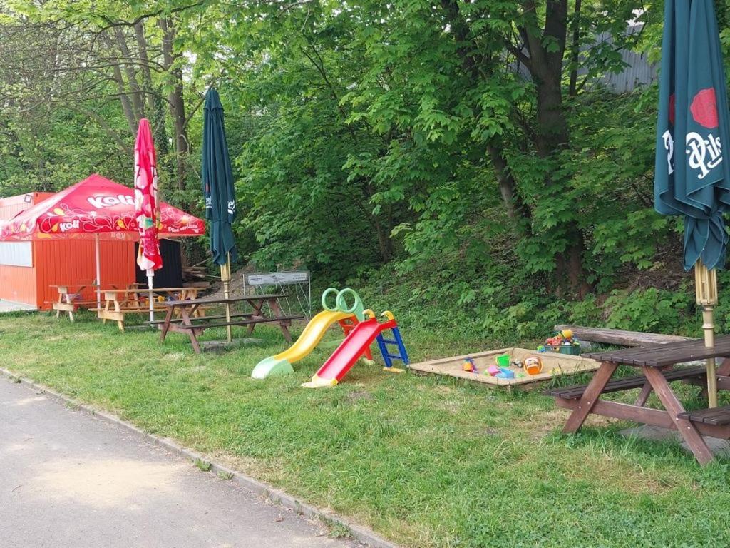 Zouw Hausboat Zakotven -Pouze Ubytovani Roudnice nad Labem Εξωτερικό φωτογραφία