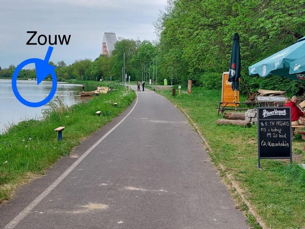 Zouw Hausboat Zakotven -Pouze Ubytovani Roudnice nad Labem Εξωτερικό φωτογραφία